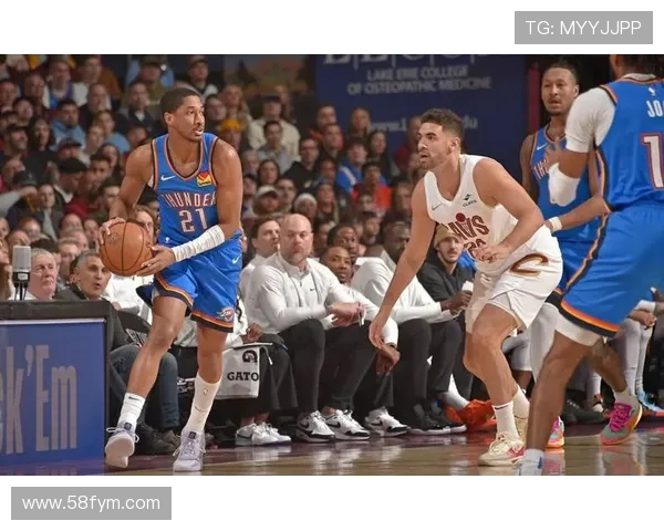 国王队迎战快船队激战正酣 双方上演精彩对决巅峰较量 国王队迎战快船队激战正酣 双方上演精彩对决巅峰较量