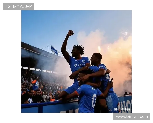 足球世界的激情碰撞:探秘各大联赛背后的故事与未来发展趋势 足球世界的激情碰撞:探秘各大联赛背后的故事与未来发展趋势