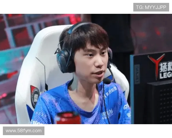 LNG战队以84分稳居精英赛积分榜首位展现强劲实力 LNG战队以84分稳居精英赛积分榜首位展现强劲实力