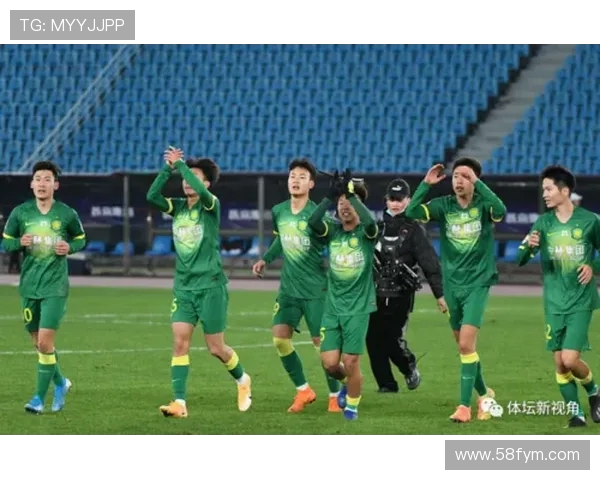 武汉足球队在联合会杯中的实力表现分析与点评