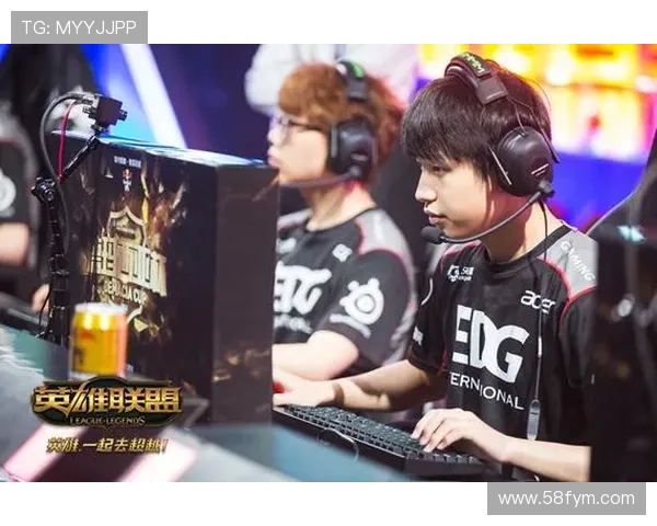 赛后分析：EDG与V5对决中的战术博弈与团队协作探讨