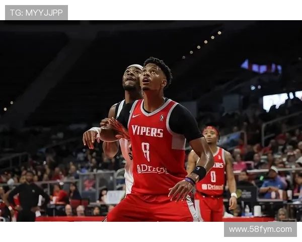 2006年NBA火箭队与魔术队激战回顾精彩瞬间与球星表现分析