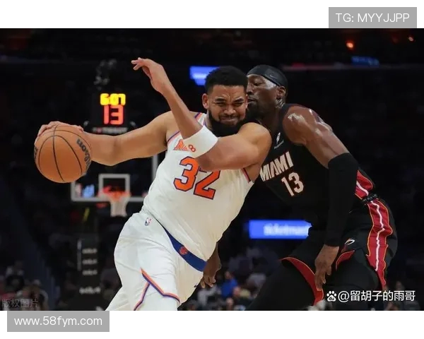 2012年12月6日尼克斯与山猫的激烈对决回顾与精彩瞬间分析