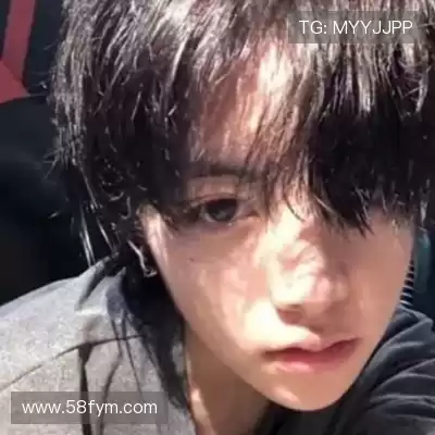何鹰辉
